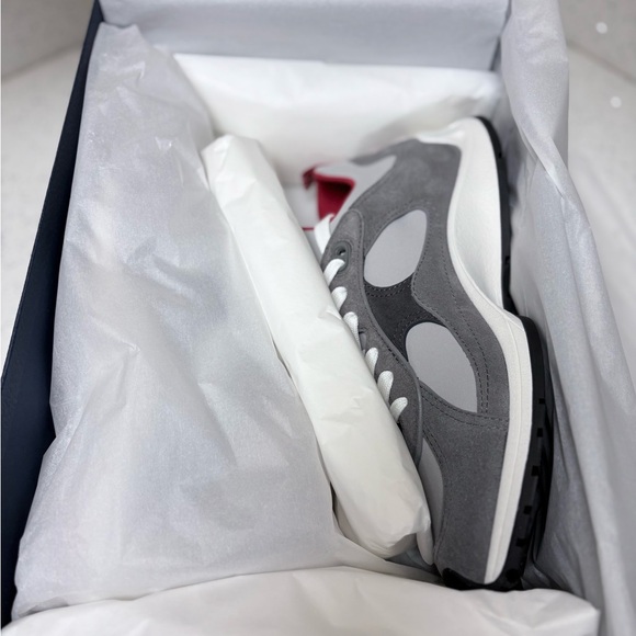 Dior Mile Sneaker
Gray Suede with Gray and Red Neoprene - Picture 5 of 8